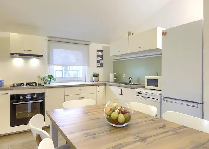 Lejlighed Homestay Pula