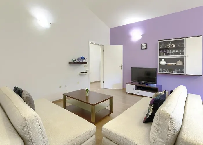 Homestay Pula Lejlighed *