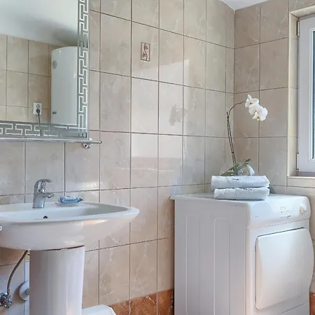 Homestay Pula * Pula