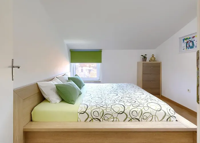 Homestay Pula 아파트 *